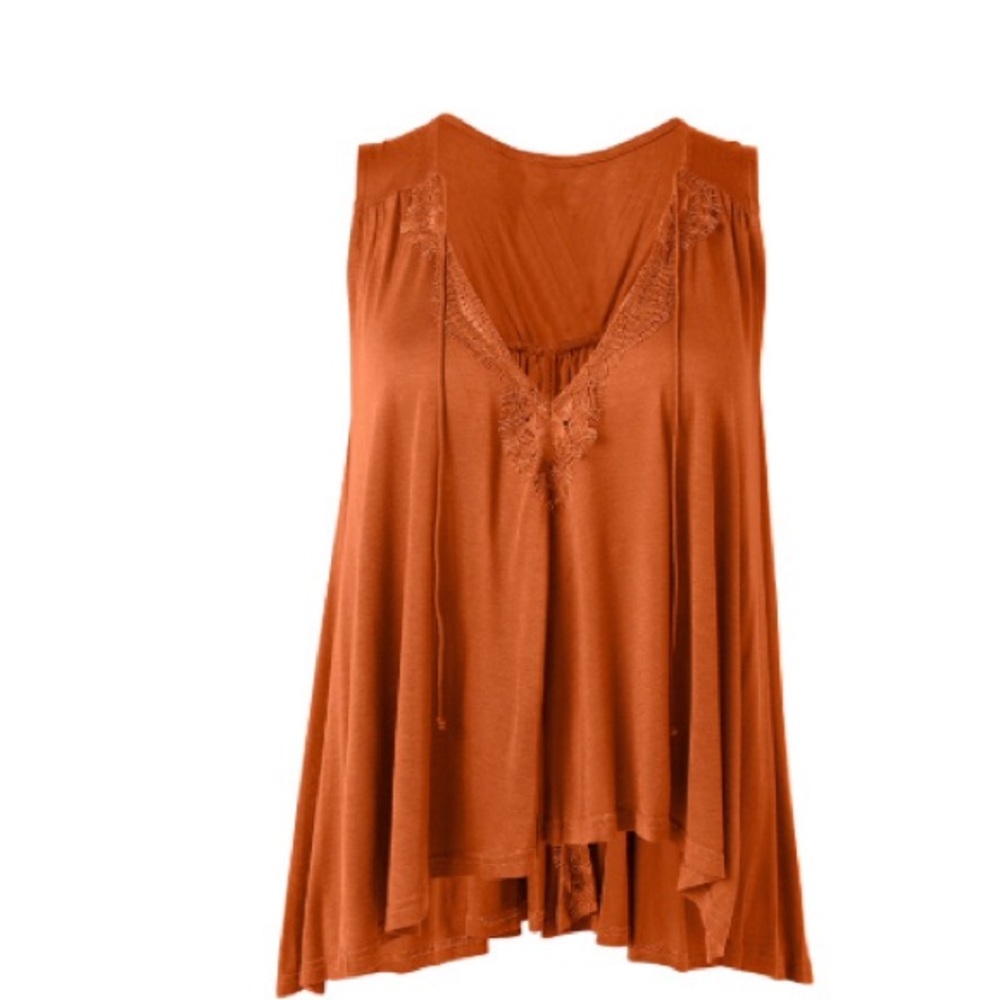 Lace detailed top
